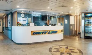Recepcja Unity Line na promie. Czekamy na rejs, by poczuć prom skania.
