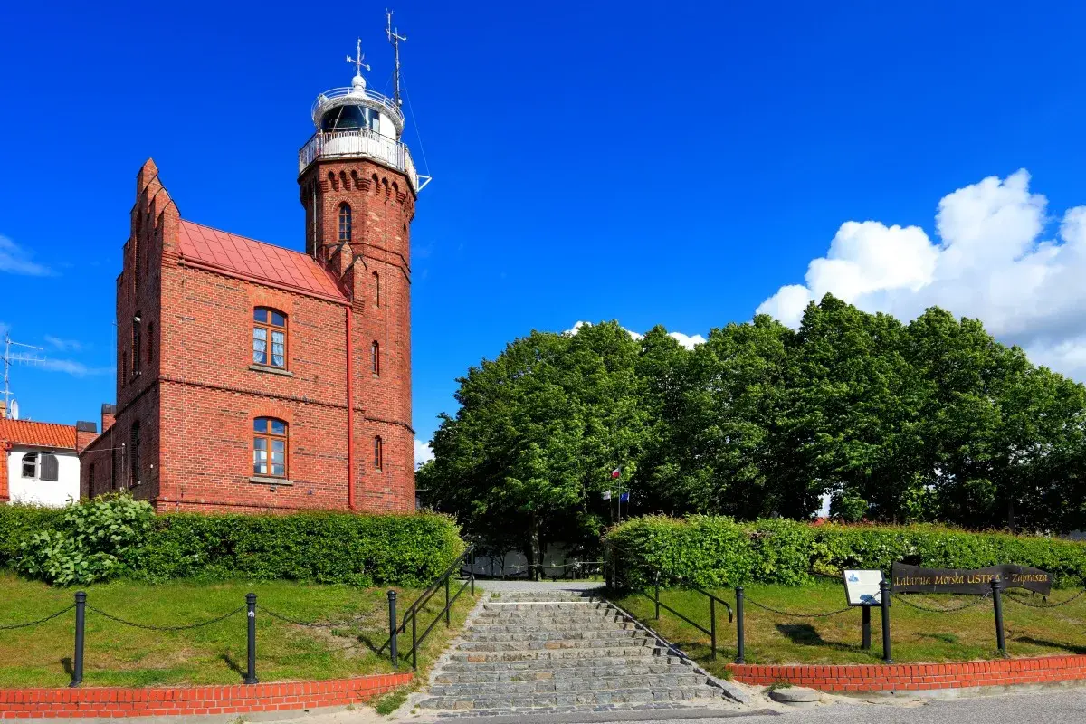 Łeba czy Ustka - odkryj, która miejscowość lepiej spełni Twoje oczekiwania